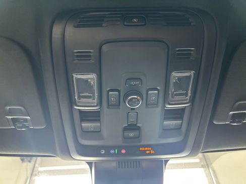 Used 2025 GMC Yukon AT4 Ultimate w/ LPO, Floor Liner Package image 19