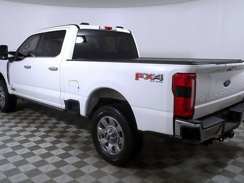 Used 2024 Ford F250 Lariat w/ Lariat Ultimate Package image 9