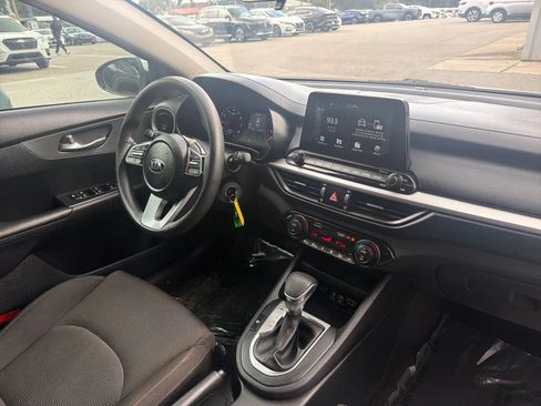 Used 2019 Kia Forte LXS FWD image 20