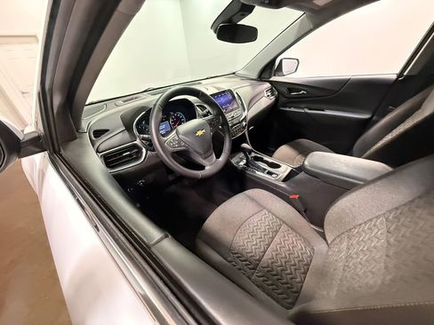 Used 2024 Chevrolet Equinox LT AWD/4WD image 58