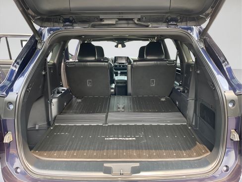 Used 2022 Toyota Highlander XSE AWD/4WD image 15
