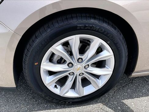 Used 2023 Chevrolet Malibu LT FWD image 7