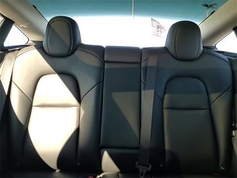 Used 2021 Tesla Model 3 Long Range image 18