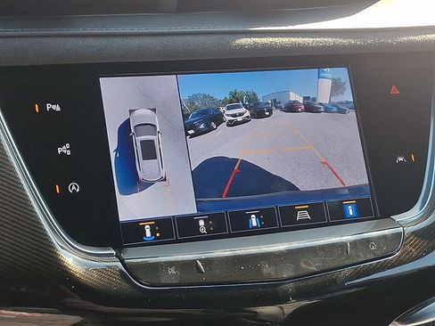 Used 2024 Cadillac XT6 Sport w/ Platinum Package AWD/4WD image 19