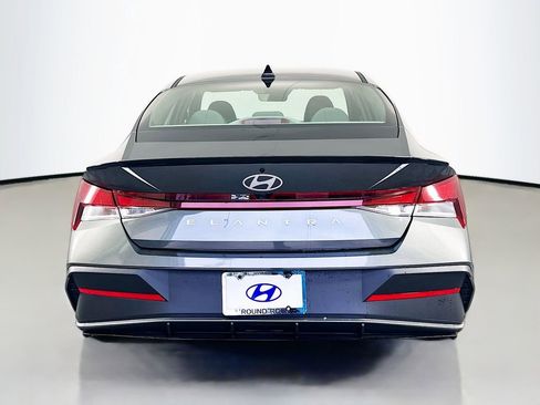 New 2026 Hyundai Elantra Sport image 6