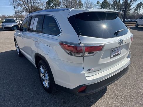 Used 2014 Toyota Highlander Limited image 3