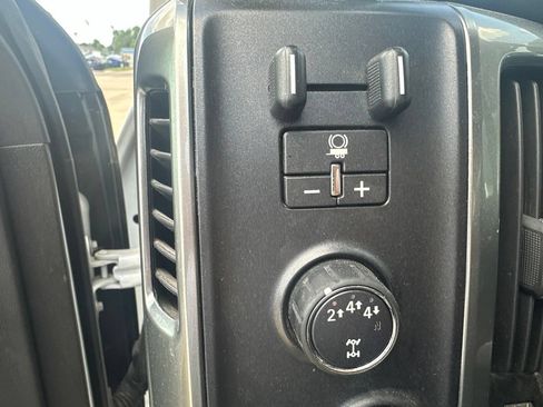 Used 2019 Chevrolet Silverado 2500 LTZ w/ Duramax Plus Package AWD/4WD image 12