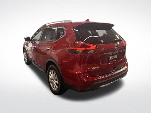 Used 2017 Nissan Rogue SV AWD/4WD image 4