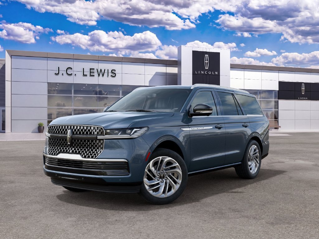 New 2027 Lincoln Navigator Reserve AWD/4WD image 3