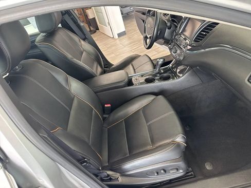 Used 2017 Chevrolet Impala Premier w/ Enhanced Convenience Package FWD image 28