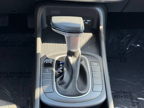 Used 2025 Hyundai Kona SEL AWD/4WD image 24