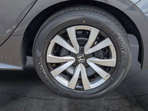 Used 2022 Honda Civic LX image 13