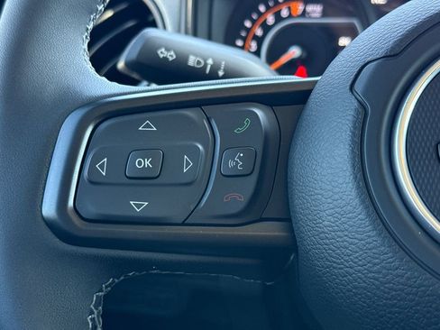New 2025 Jeep Gladiator Sport AWD/4WD image 30