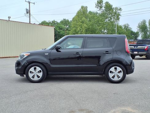 Used 2014 Kia Soul FWD image 19