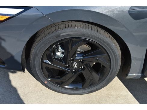 New 2026 Hyundai Elantra SEL Sport Premium image 7