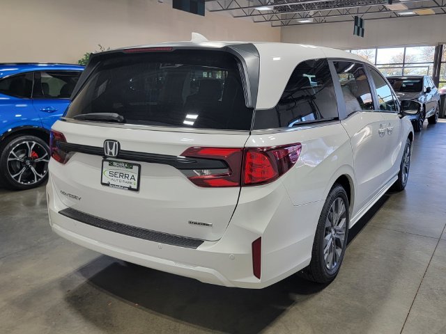 New 2027 Honda Odyssey Touring image 5
