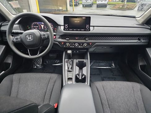 Certified 2023 Honda Accord EX image 15