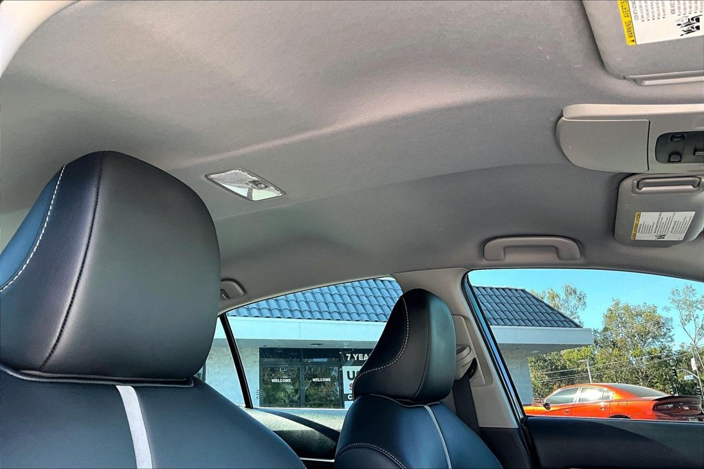 Used 2022 Toyota Camry SE w/ Carpet Mat Package (TMS) FWD image 14