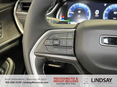 New 2025 Jeep Grand Cherokee L Limited w/ Luxury Tech Group II AWD/4WD image 42