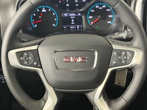 Used 2022 GMC Canyon Elevation w/ Elevation Premium Package RWD image 14