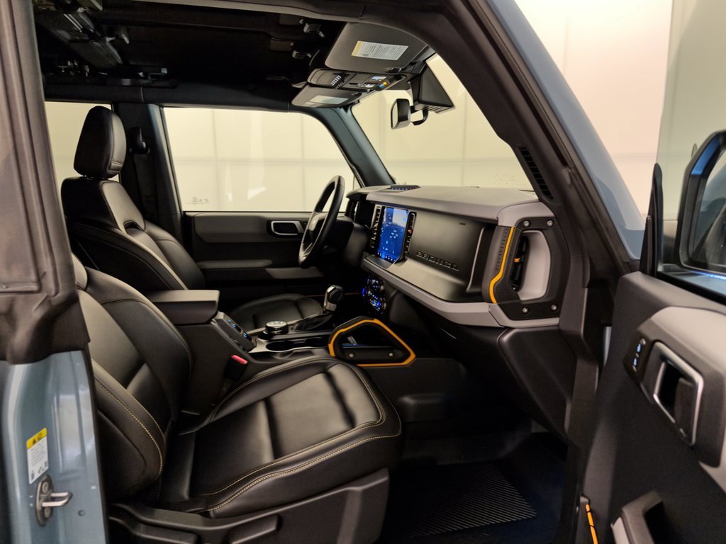 Used 2023 Ford Bronco Badlands w/ Sasquatch Package AWD/4WD image 30