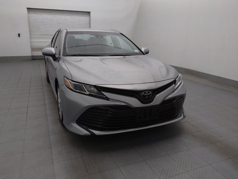Used 2019 Toyota Camry LE FWD image 14