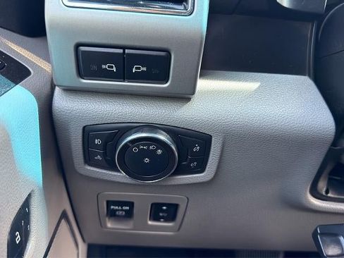 Used 2018 Ford F150 Lariat AWD/4WD image 37