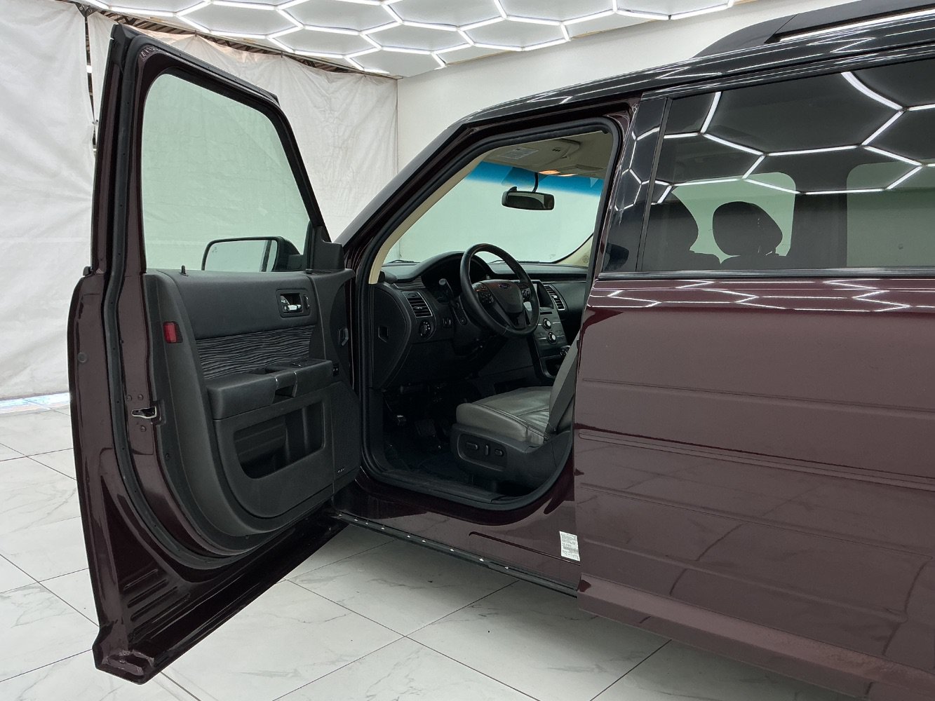 Used 2018 Ford Flex SEL w/ Equipment Group 202A AWD/4WD image 16