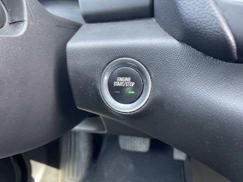 Used 2022 GMC Terrain SLE w/ Driver Convenience Package AWD/4WD image 26
