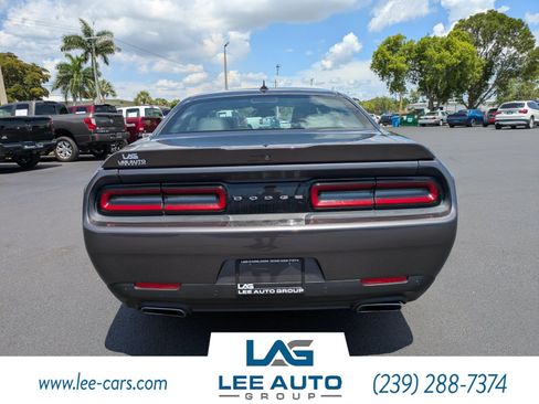 Used 2015 Dodge Challenger R/T Plus RWD image 4