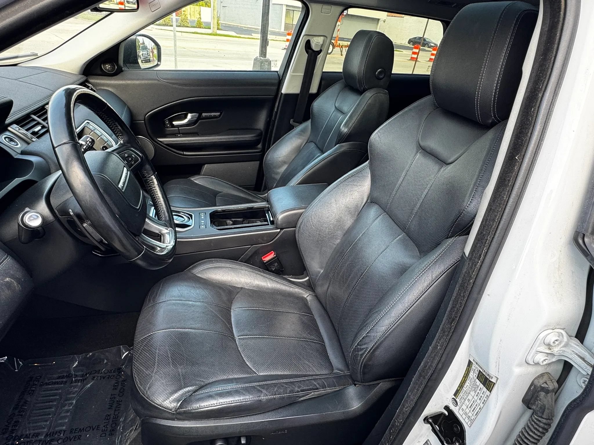 Used 2018 Land Rover Range Rover Evoque SE Premium AWD/4WD image 12