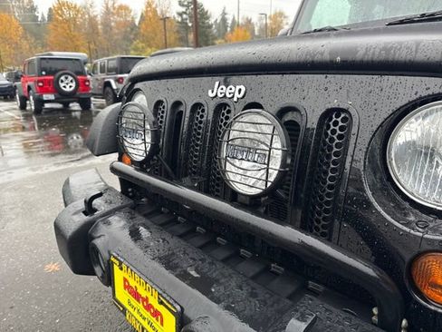 Used 2013 Jeep Wrangler Unlimited Sport image 29