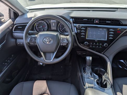 Used 2020 Toyota Camry LE FWD image 14