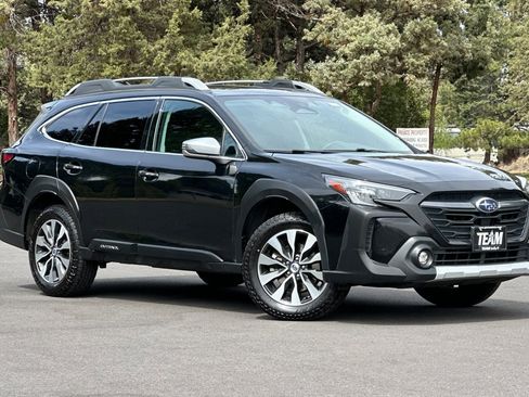 Used 2023 Subaru Outback Touring AWD/4WD image 2