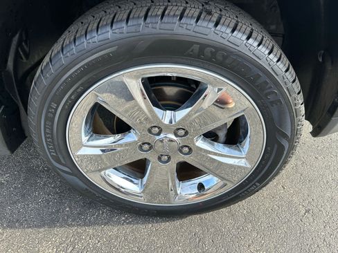 Used 2014 Jeep Compass Latitude w/ Sun/Sound Group image 9