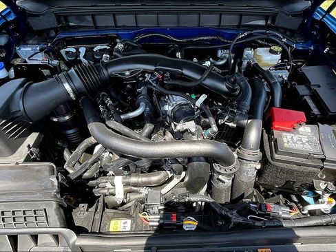 New 2025 Ford Bronco Raptor image 12