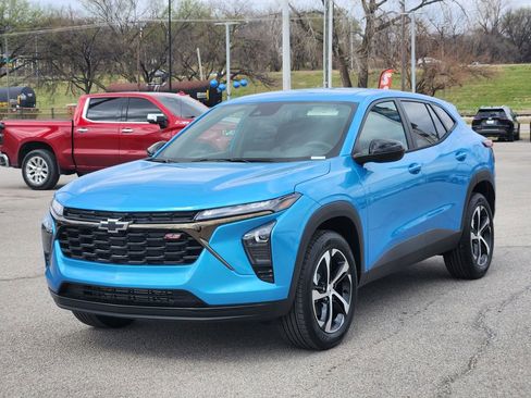 New 2026 Chevrolet Trax RS image 3