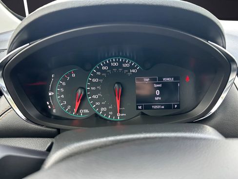 Used 2020 Chevrolet Trax LT w/ LT Convenience Package image 17