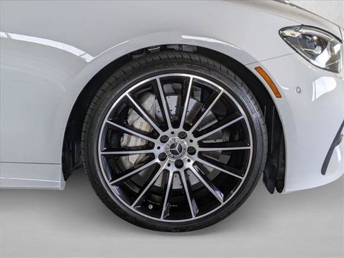 Used 2023 Mercedes-Benz E 450 Cabriolet image 23