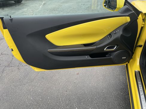 Used 2010 Chevrolet Camaro SS w/ RS Package image 11