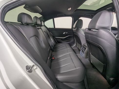 Used 2020 BMW 330i Sedan w/ Convenience Package image 33