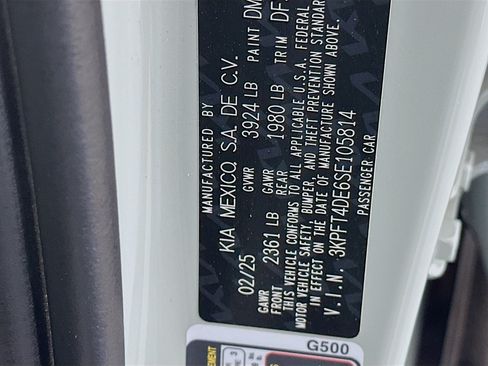 Used 2025 Kia K4 FWD image 12