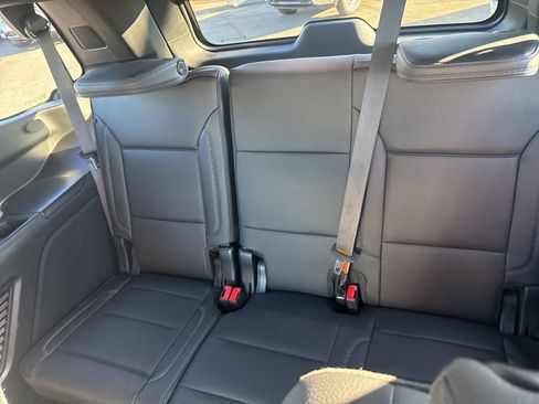 Used 2023 GMC Yukon Denali image 14