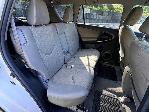 Used 2012 Toyota RAV4 4WD w/ Value Pkg image 21