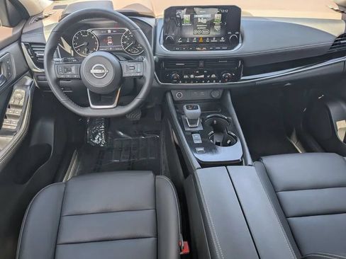 Certified 2023 Nissan Rogue SL w/ SL Premium Package FWD image 19