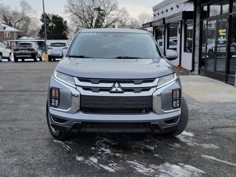 Used 2024 Mitsubishi Outlander Sport SE image 2