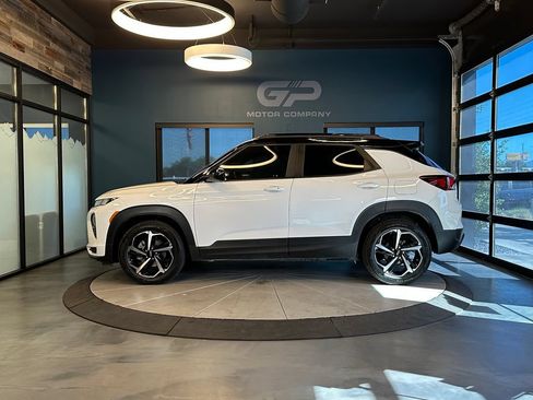 Used 2022 Chevrolet TrailBlazer RS FWD image 6