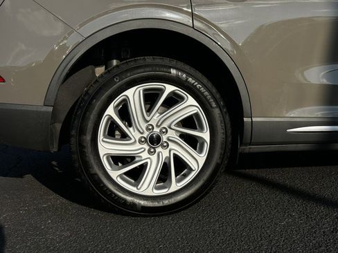 Used 2025 Lincoln Corsair FWD image 29