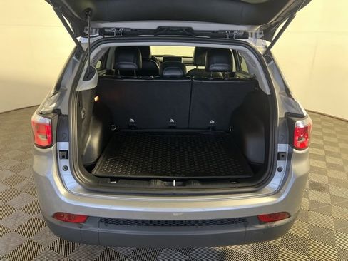 Certified 2022 Jeep Compass Latitude w/ Convenience Group image 12