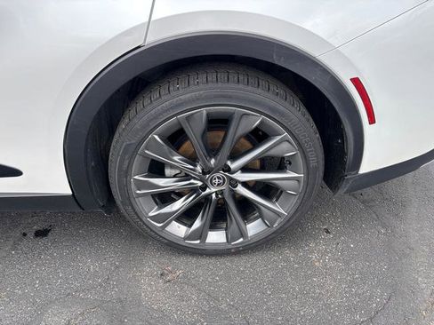 Used 2023 Toyota Crown w/ Advanced Technology Package image 27